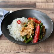 Stir Fried Chicken with Chilli & Garlic (Lifestyle)